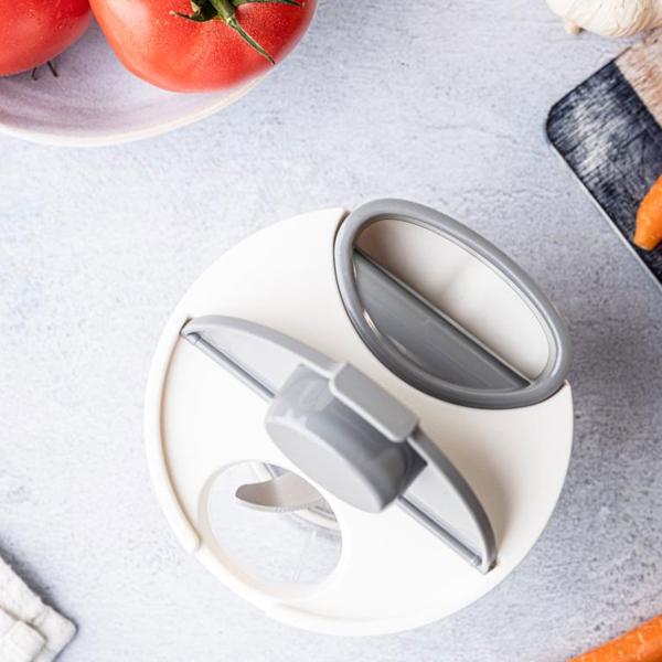 Seilzug-Multi-Zerkleinerer, 400 ml, weiss-grau, Zwiebelschneider für müheloses Zerkleinern von Gemüse, Kräutern & Nüssen