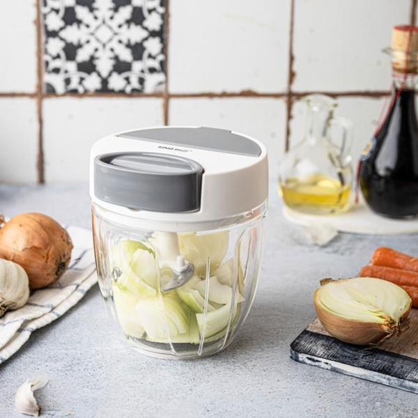 Seilzug-Multi-Zerkleinerer, 900 ml, weiss-grau, Zwiebelschneider für müheloses Zerkleinern von Gemüse, Kräutern & Nüssen