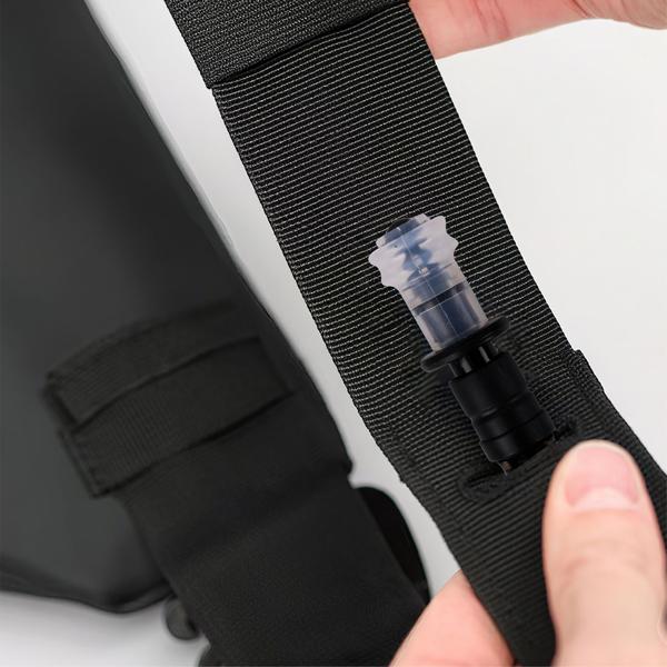 Ultraleichte Umhängetasche mit Trinkblase, 1l - Crossbody Bag mit Trinksystem ideal fürs Wandern, Laufen, Biken, Sport und Outdoor