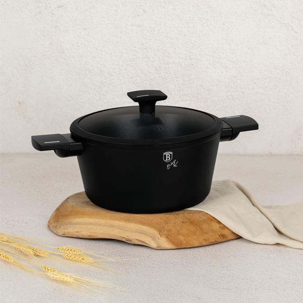 Hochwertiges Design Kochset m. Titanbeschichtung inkl. Kochbesteck, Untersetzer, Glasdeckel, Soft Touch Griffe, 15-teilig, mattschwarz