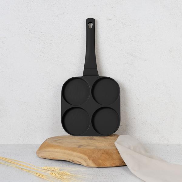 Praktische 4-Loch Pfanne (Ø 20cm) in elegantem Mattschwarz: Perfekt für Spiegeleier, Pancakes & Burger, antihaftbeschichtung, einfache Reinigung & zeitsparend