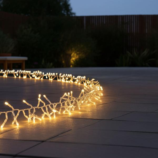 Wunderschöne LED-Büschel-Lichterkette, 300 warmweisse LEDs, 8 Leucht-Modi, IP44, 3m - Ideal für Weihnachten, Balkon, Garten, Hochzeit & Dekoration