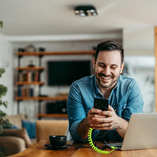 4er-Set 4in1 Spiralladekabel 65W, USB-C auf USB-C mit Adaptern für USB-A & Lightning - Multi Ladekabel für alle Smartphones und Laptops