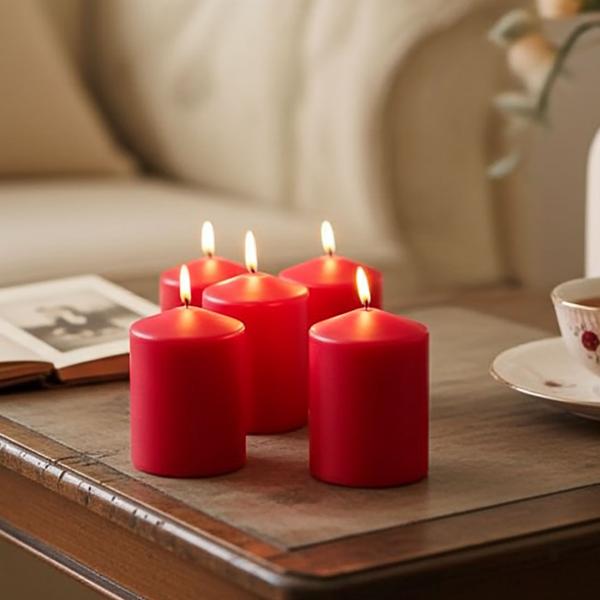 Stilvolles Kerzen-Set, 4 Stück Stumpenkerzen – Lange Brenndauer ca. 40 Stunden. Ideal für gemütliche Abende, Hochzeiten, Weihnachten & Dekoration, Rot