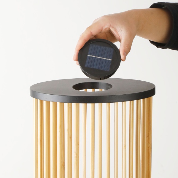 4er-Set Stilvolle Solar-Laterne aus Bambus 60cm – Warmweisse LED Gartenleuchte, die perfekte wetterfeste Aussen-Deko für Ihre Terrasse & Garten