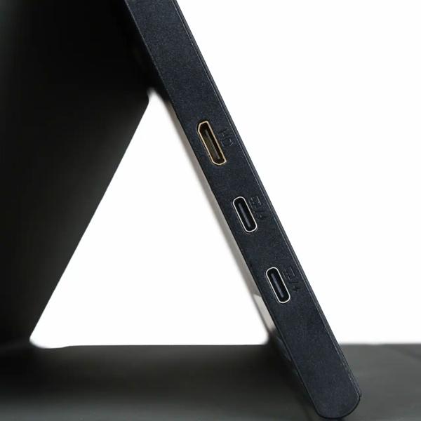 Tragbarer IPS-Monitor 15.6’’ Full HD – Zweitmonitor mit USB-C, Mini-HDMI & Lautsprechern, inkl. Schutzhülle für Laptops & Konsolen