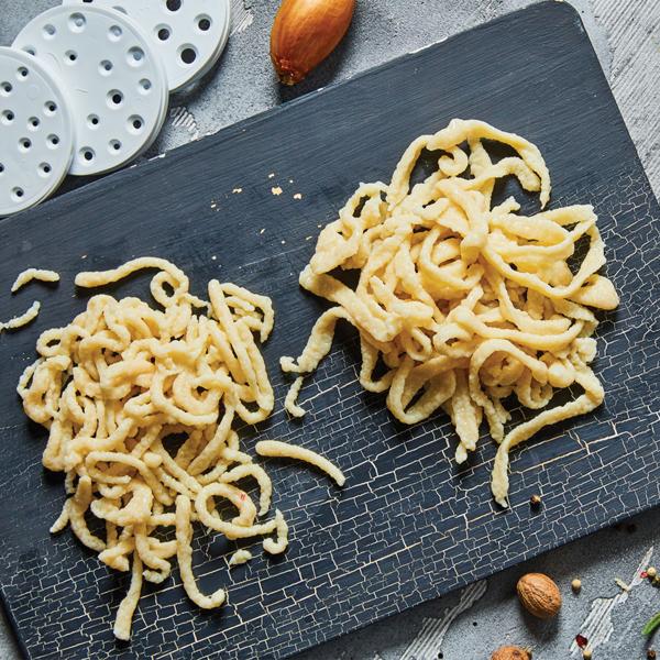 Professionelle manuelle Nudelmaschine Weiss: 7 Pasta Sorten – Ein robuster Pastamaker - Frische Nudeln leicht gemacht