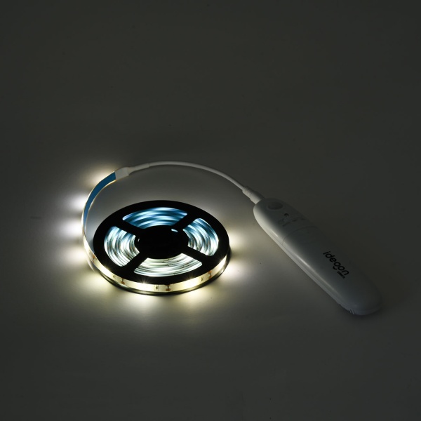 2er-Set 3m LED Streifen warmweiss mit Bewegungsmelder & Batteriebetrieb - Selbstklebendes Lichtband, Nachtlicht Stripe, 90 LEDs, 5W