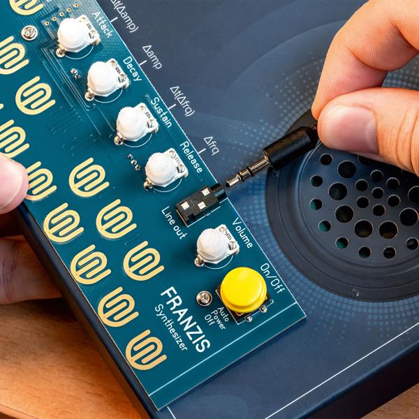 Kreativer Synthesizer Elektrobausatz - Einfaches Set ohne Löten - Bauen Sie Ihr eigenes vollständiges Musikinstrument und musizieren Sie sofort