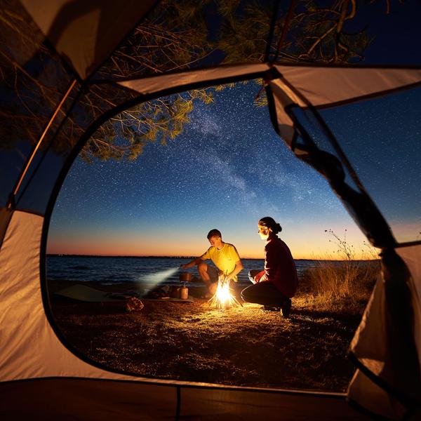 Wiederaufladbare Cree LED-Taschenlampe (260lm) mit Powerbank – USB-Taschenlampe IP44, Zoom & 200m Leuchtweite