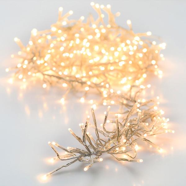 Weihnachts Clusterlichterkette 576 LED Warmweiss – IP44 Aussen & Innen, 4,2m funkelnde Büschellichterkette für gemütliche Atmosphäre