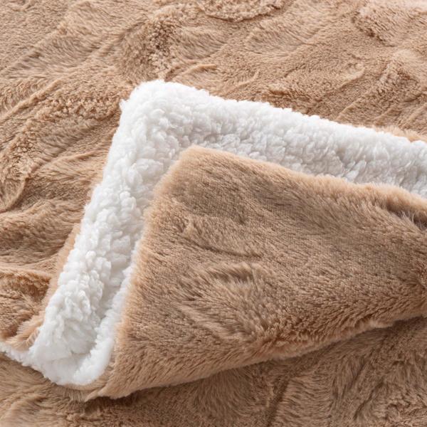2er-Set Kuschelige Sofadecke 125 x 150 cm & Flauschiges Kuschelkissen 45 x 45 cm in Felloptik, Sandfarbe - Für gemütliche Stunden auf dem Sofa