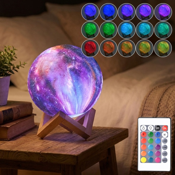3D Galaxy Mond Lampe 15cm mit 16 Farben – Dimmbare LED Mondlampe inklusive Fernbedienung und Holzständer - Akku Nachtlicht & Deko
