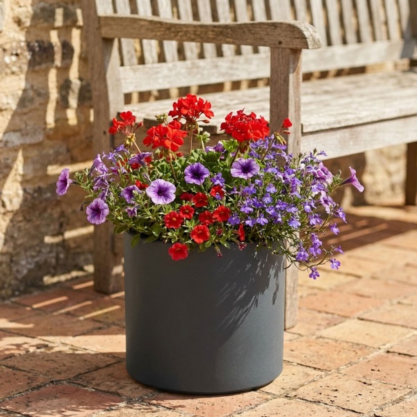 Moderner Blumentopf Rund Ø38cm in Anthrazit, Pflanzkübel 19L aus Kunststoff für Innen & Aussen, Frostsicher & UV-Beständig, Leichtgewicht