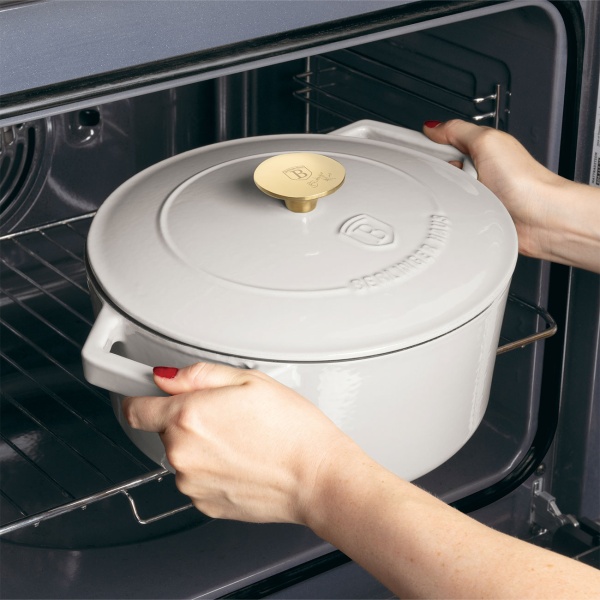 Gusseisen Schmortopf Ø24 cm 4,35L, Creme: Edle Kasserolle, induktionsgeeignet & ofenfest - Bräter zum Schmoren, Backen & Servieren