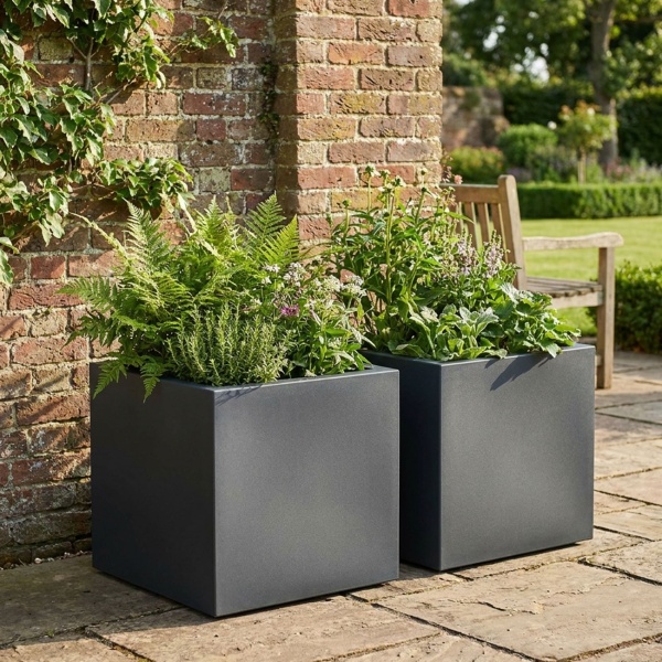 2er-Set Blumentopf Quadratisch 38cm in Anthrazit, Pflanzkasten 25L aus Kunststoff für Innen & Aussen, Frostsicher & UV-Beständig, Leichtgewicht