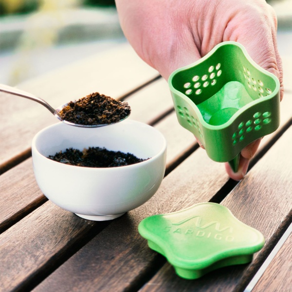 Effektive Schnecken-Verdufter Beetstecker im 6er-Set: Biologische Schneckenabwehr mit Kaffee, genialer Schneckenschutz für das Beet
