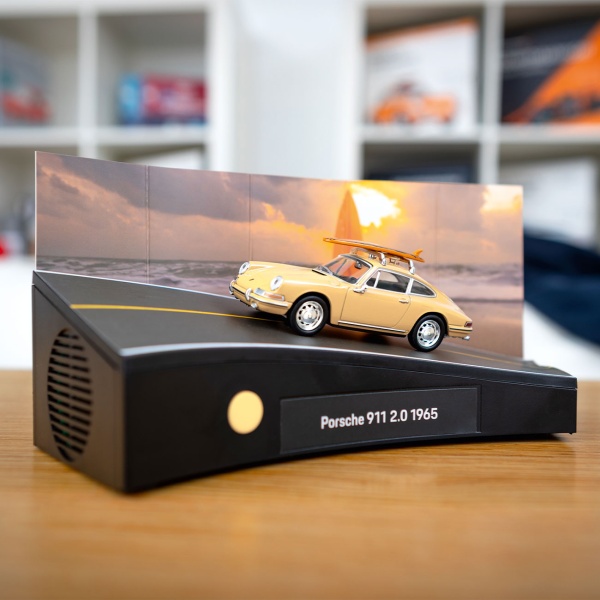 Porsche 911 Adventskalender als Modellauto-Bausatz in 1:43 mit Sound: Hochwertiges Retro-Sammler-Auto-Geschenk für Erwachsene & Kinder ab 14 Jahren