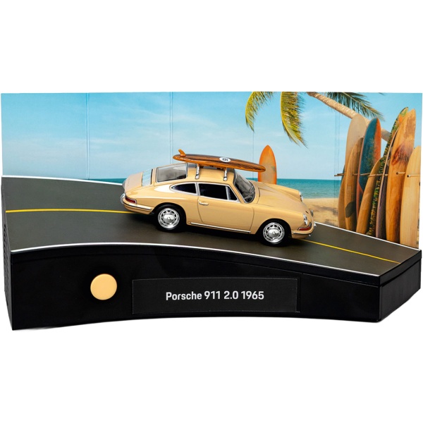 Porsche 911 Adventskalender als Modellauto-Bausatz in 1:43 mit Sound: Hochwertiges Retro-Sammler-Auto-Geschenk für Erwachsene & Kinder ab 14 Jahren