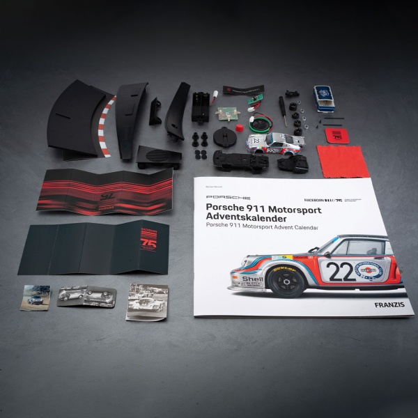Porsche 911 Carrera RSR Turbo 2.1 Adventskalender - Hochwertiger Modell-Bausatz 1:43 mit Sound - Sammlerstück für Auto-Fans & Technik-Liebhaber