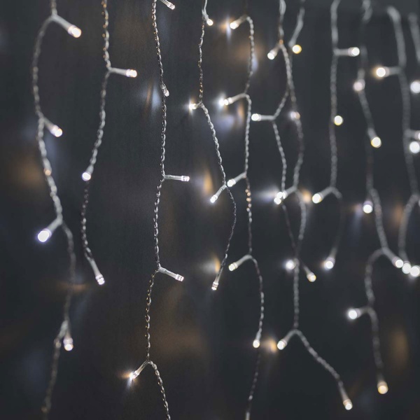 Eisregen Lichterkette WLAN 8 m mit 400 LEDs warmweiss bis kaltweiss – App- und Sprachsteuerung, dimmbar, 80 Stränge, IP65, transparentes Kabel