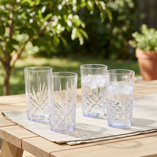 Trinkbecher Set 8 Stück aus Kunststoff, wiederverwendbare Plastikbecher robust und leicht für Party, Camping, Picknick, Kinder und unterwegs