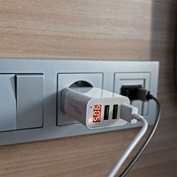 Effizientes Multi-Port USB Ladegerät mit 3 USB-A Ports & LED-Display, je 5 V/2,4 A, 3 Geräte gleichzeitig, für iPhone, Airpods, Samsung, Android, etc