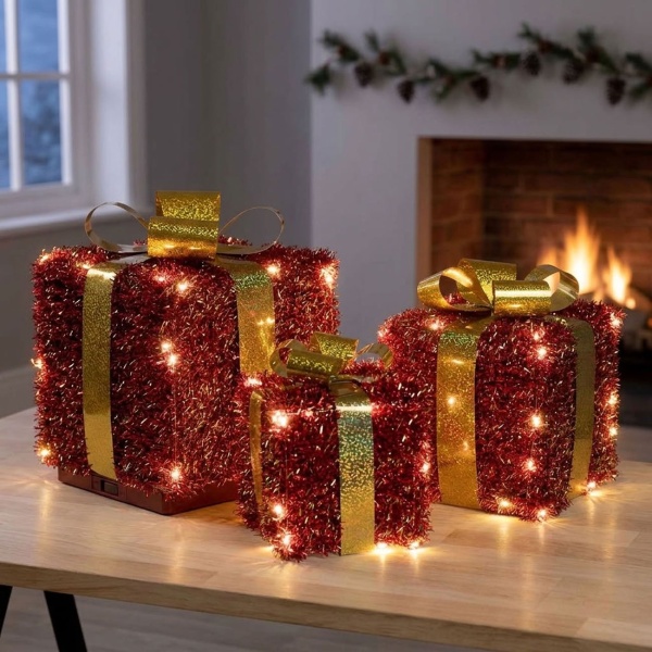 LED Geschenkboxen 6er Set rot-gold, beleuchtete Geschenke Weihnachtsdeko mit 152 warmweissen LEDs, Timer, batteriebetrieben, 12/15/18 cm