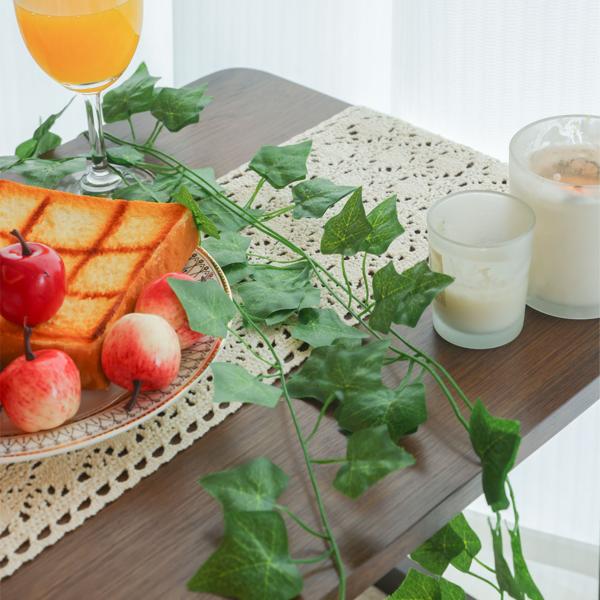 Efeu Deko Girlanden, 24er-Set, Kunstoff und Textilfasern, täuschend echt, jeweils 2,2 m Länge und 81 Blätter zur stilvollen Wanddekoration