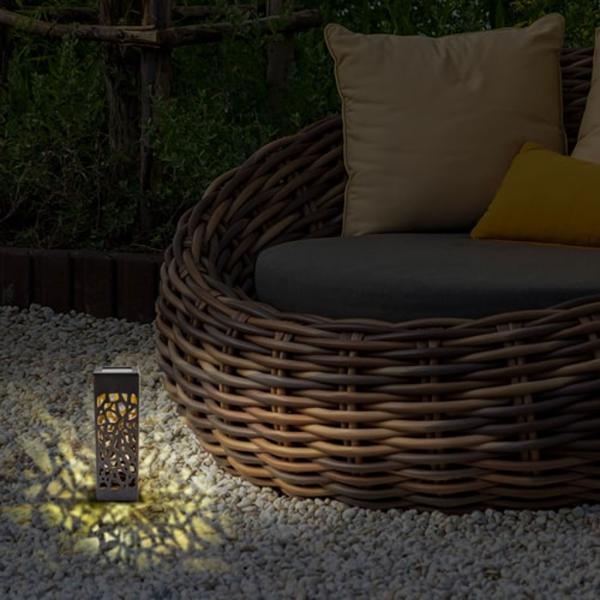 2er-Set LED Solar Gartenleuchte mit Erdspiess - Mosaik-Lichtmuster für fantastisches Ambiente - Wetterfest (IP44), Dämmerungssensor, 6-8h Betrieb, Schwarz