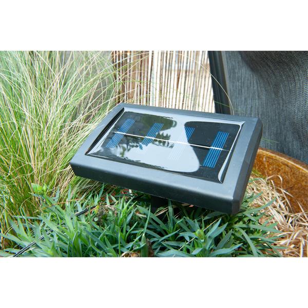 Solar LED-Lichterkette, 400 LEDs, 4m: schwarzer Draht, warmweisses Licht, IP44 – stimmungsvolle, energieeffiziente Aussenbeleuchtung