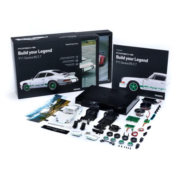 Adventskalender, Modellauto Porsche Carrera RS, Begleitbuch und zahlreiches Zubehör