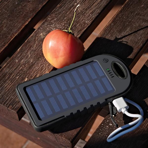 Solar Powerbank inkl. Taschenlampe, 4.000 mAh, 2x USB-A Anschlüsse, 10 Watt, Solarpanel, Ladestandanzeige, zum Laden von iPhone, Samsung, Android