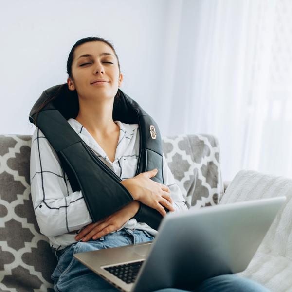 Shiatsu-Massagerät mit IR-Tiefenwärme – 4 Massageköpfe für Nacken, Rücken & Füsse – Vielseitig einsetzbares Massagegerät mit Timer