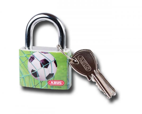 Abus Vorhängeschloss Fussball - Leichtes Aluminium mit sportlichem Motiv, 2 Schlüssel - Doppelte Kugelverriegelung, NANO PROTECT-Beschichtung, 57x33x16mm