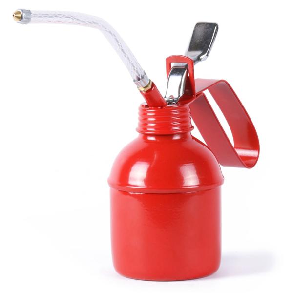 Ölspritzkanne - flexible Tülle & Pumpfunktion - 300 ml Volumen - robuste Metallkanne für Fahrzeuge, Motoren & Maschinen - rot - präzises Schmieren