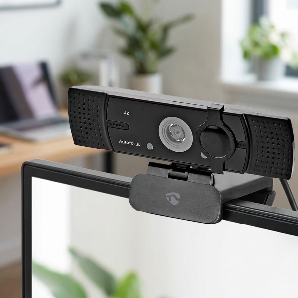 4K Ultra HD Webcam mit FullHD Streaming, Stereomikrofon, 120° Weitwinkel & flexible Befestigung für gestochen scharfe Videos