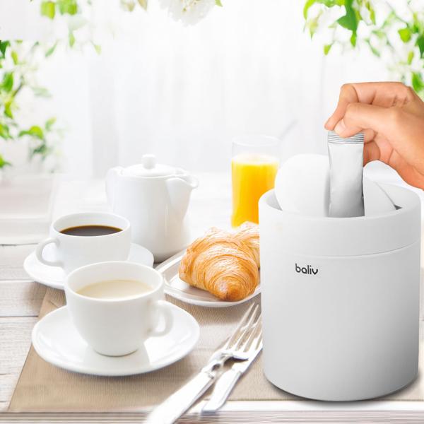 Schicker Schwingdeckeleimer aus Metall (1,25L): Weisser Abfalleimer mit praktischem Schwingdeckel – zeitloses Design für Bad, Küche & Co