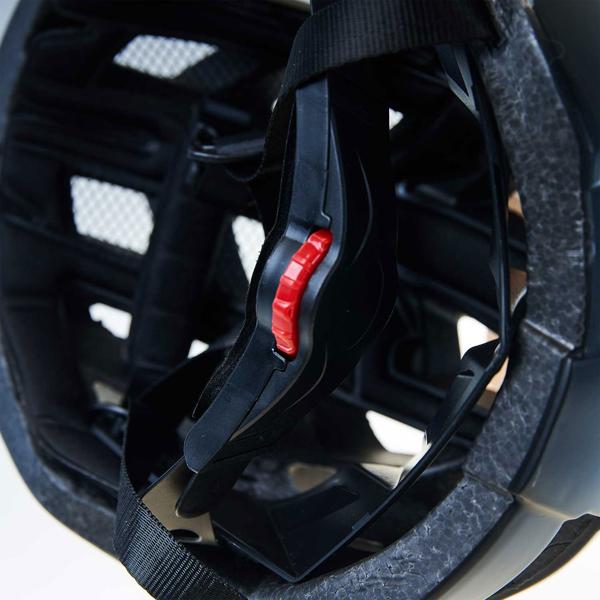 Velohelm mit Rücklicht L (58-61cm) - Mattschwarz, extrem leicht & stabil - TÜV/GS geprüft, 3 Leuchtstufen, Insektenschutz, abnehmbarer Schirm