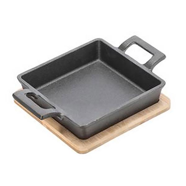 Quadratische Servierpfanne aus Gusseisen, 2 Henkel, Bambusbrett als eleganter Untersetzer, Ø 13cm, flache Pfanne für Gratin, Tapas, Curry und Fleisch