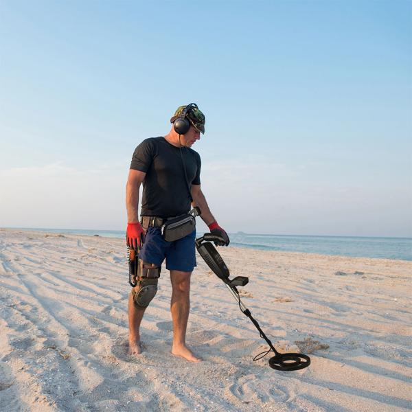 Profi Metalldetektor, digital, wasserdicht, LCD Display, Erkennung unterschiedlicher Metalle, Pinpointing-Funktion, Tiefensuche ohne Störung