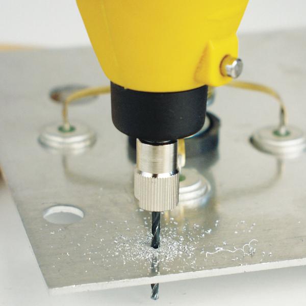 Multifunktions-Schleifgerät mit Zubehör-Set – Schleifen, Bohren, Fräsen, Trennen, Polieren, mit umfangreichen Aufsätzen für jede Aufgabe