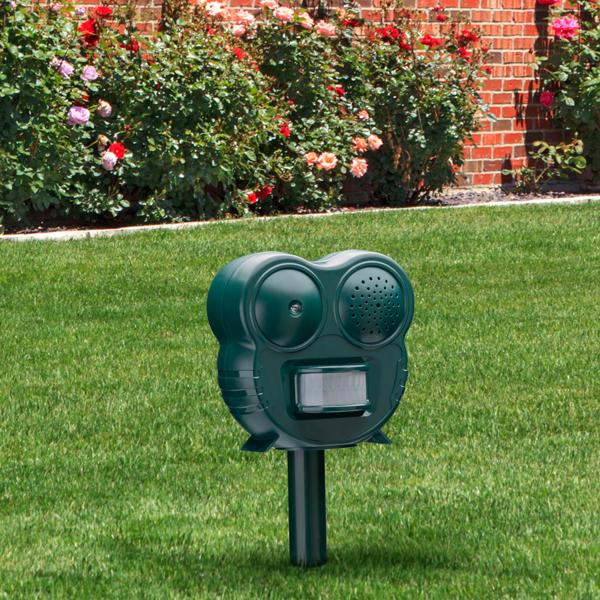 Wirkungsvolle Ultraschall Tierabwehr mit LED-Blitzlicht & PIR-Sensor – 2-in-1 Tierschreck, 70 m² – Vertreibt Katzen, Hunde & Wildtiere