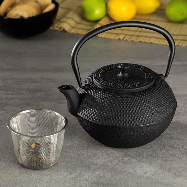 Gusseiserne Teekanne - Für dunkle & helle Teesorten - Teefilter Edelstahl, 1.2 L Volumen - Robust, langlebig, wärmespeichernd, elegant schwarz