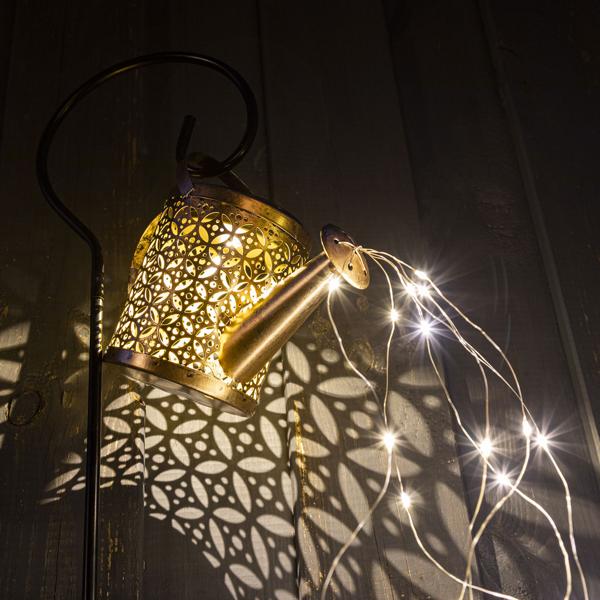 2er-Set LED Deko Giesskanne solarbetrieben - Märchenhafte Gartenbeleuchtung mit Erdspiess & Tischfunktion - 40 warm-weisse LEDs, IP44 wetterfest