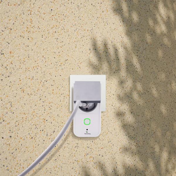 Smarte WLAN Outdoor Steckdose IP44 - Wetterfeste Aussensteckdose mit Stromzähler, App & Timer - Kompatibel mit Alexa & Google Home für Ihren Garten