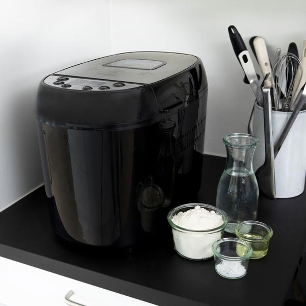 Brotbackmaschine 870W mit 1.5kg Kapazität – Brotbackautomat mit 12 Programmen, LCD-Display & Krusteneinstellung für Weiss- & Vollkornbrot