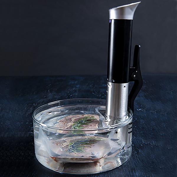Sous Vide Stick mit LED-Anzeige, App & Timer, 1000W: 6-15L, bis 90°C, für zartes Fleisch, Gemüse & Fisch, ein Meistergarer