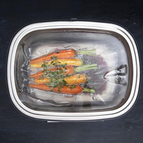 Profi Sous Vide Garer mit Behälter, 9L, 700 W, gebürsteter Edelstahl, LCD Display, für perfektes Vakuum Garen im Wasserbad