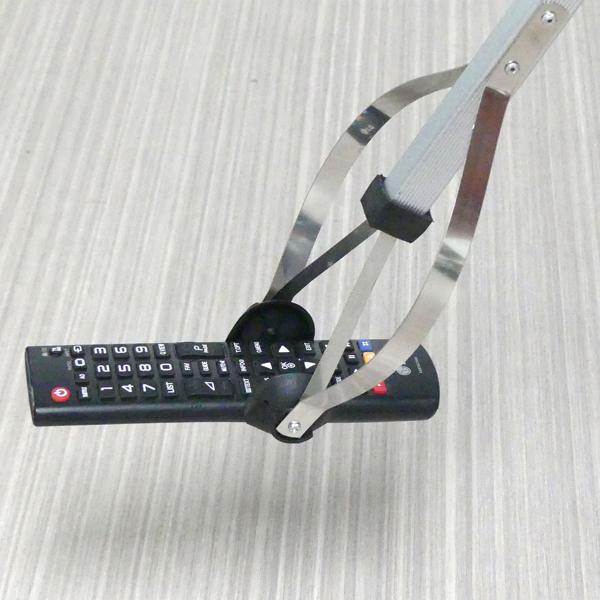 Greifarm 82 cm klappbar - Greifzange mit Saugnäpfen & Verriegelung - Aufhebehilfe für Senioren & Müll - Aluminium/ABS, rechts/links